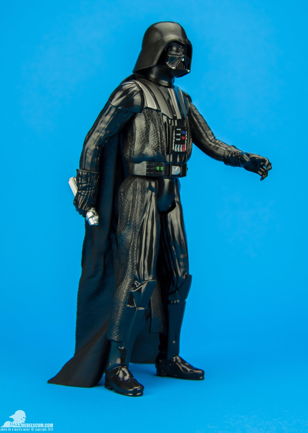 Darth Vader-Star-Wars-Rebels-Hero-Series-Figure-002.jpg